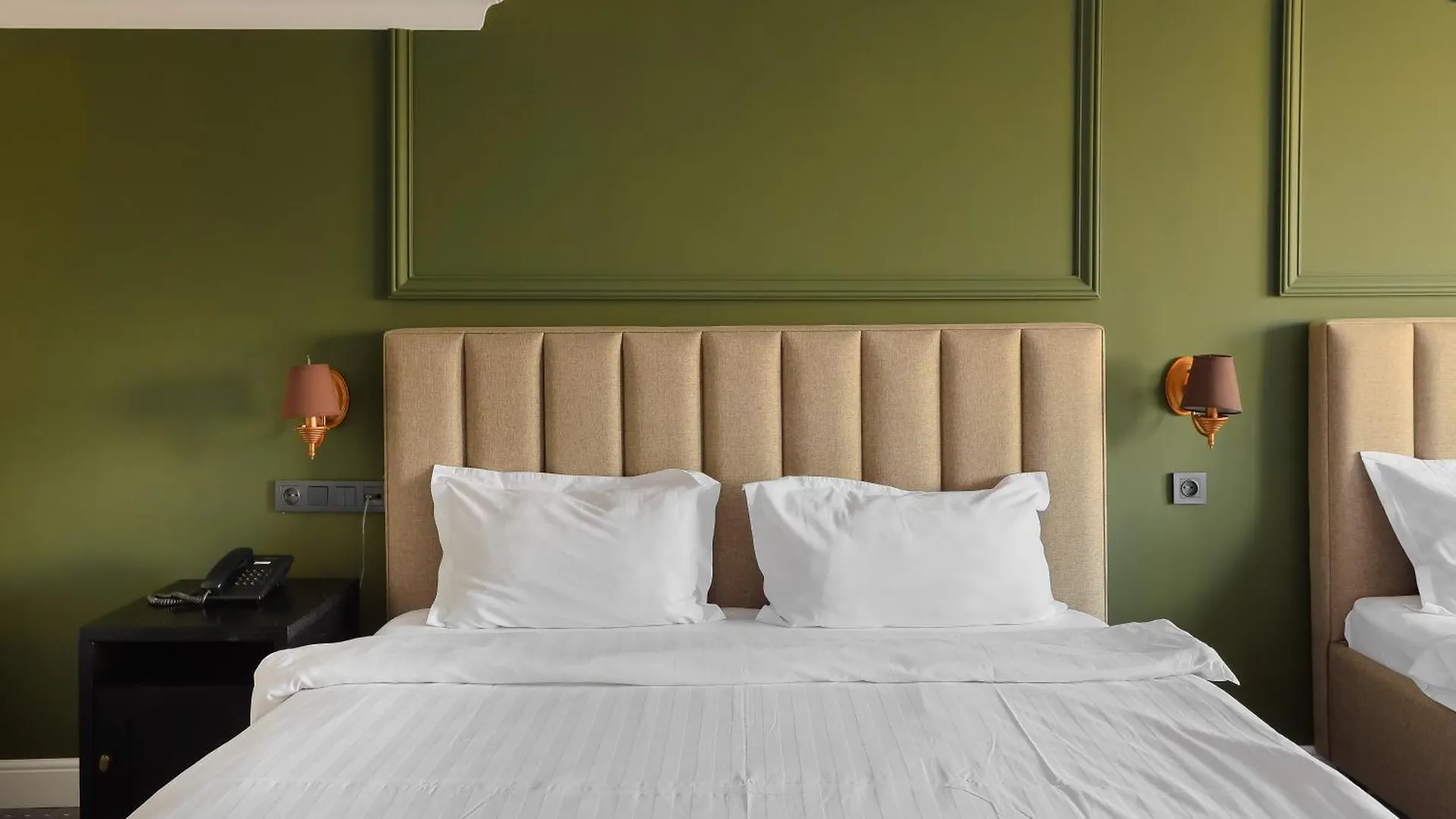 Grand Opera Hotel Koktobe 4*,