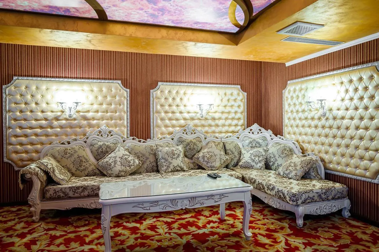 Grand Opera Hotel Almaty 4*,