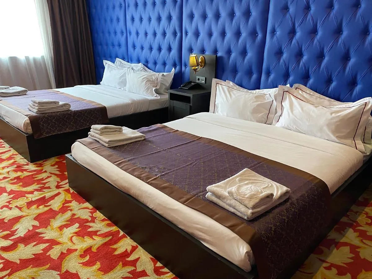 Grand Opera Hotel 阿拉木图